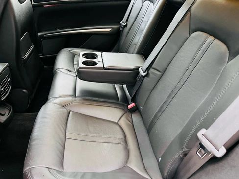 Used 2014 Lincoln MKZ Sedan 4D w/ Equipment Group 102A Reserve image 19