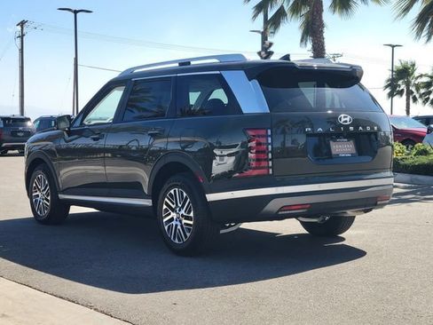 New 2026 Hyundai Palisade SEL FWD image 3