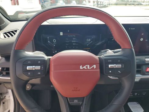 New 2026 Kia K4 GT-Line image 11