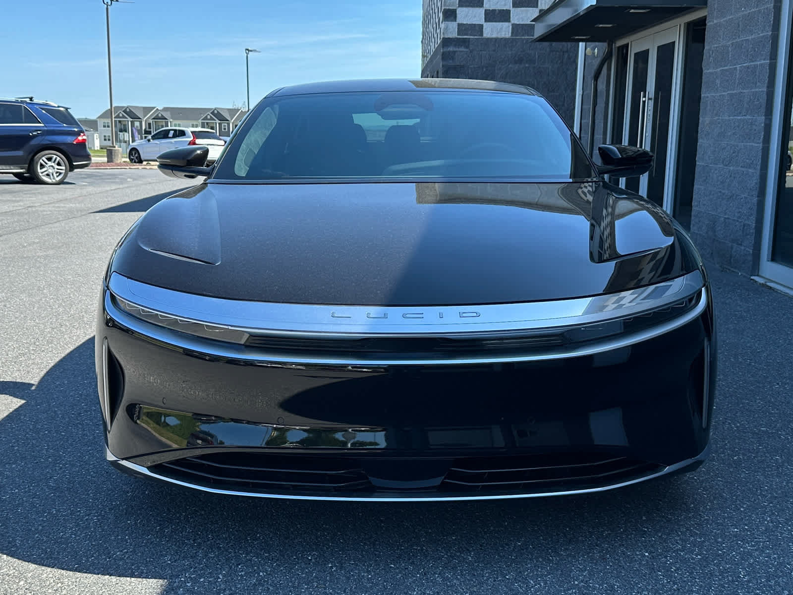 Used 2024 Lucid Air Touring AWD/4WD image 2