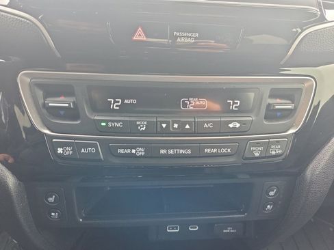 Certified 2024 Honda Ridgeline Black Edition image 18