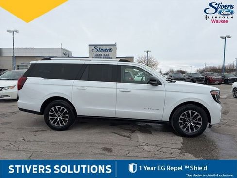 Certified 2025 Ford Expedition Max Platinum image 4