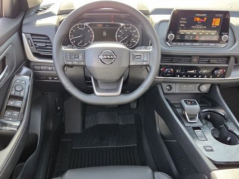 New 2026 Nissan Rogue SV image 7