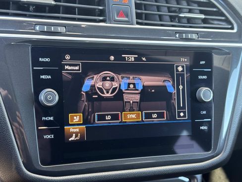 Certified 2024 Volkswagen Tiguan SE R-Line image 15
