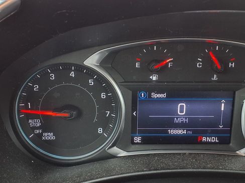 Used 2019 Chevrolet Equinox LT FWD image 14