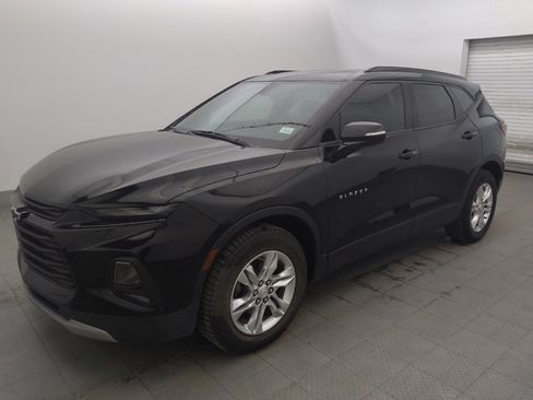 Used 2019 Chevrolet Blazer LT FWD image 2
