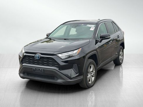 Used 2023 Toyota RAV4 XLE w/ Convenience Package AWD/4WD image 3