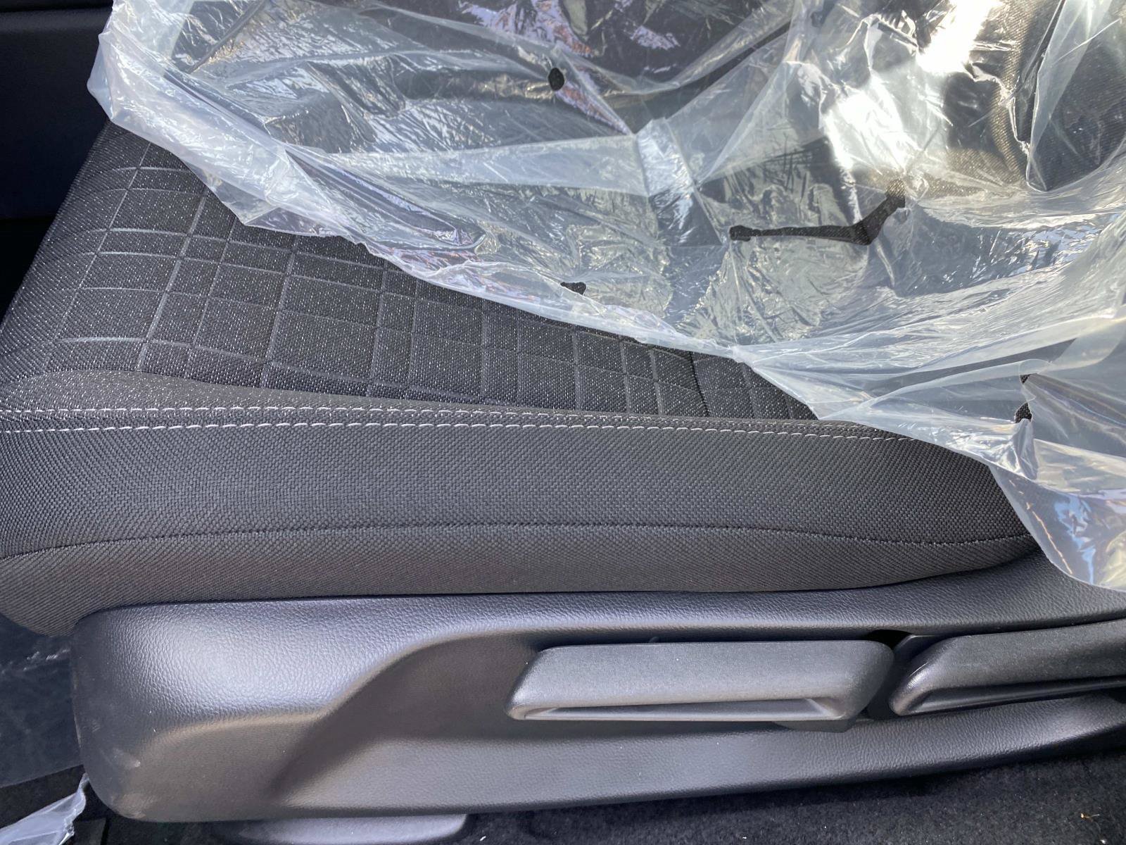 New 2027 Honda HR-V LX image 9
