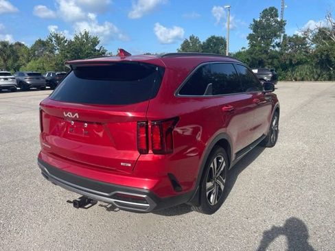Used 2023 Kia Sorento EX AWD/4WD image 2