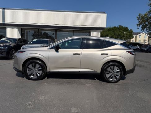 Used 2025 Nissan Murano SL AWD/4WD image 14