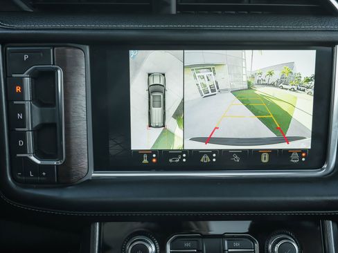 Used 2023 GMC Yukon XL Denali Ultimate image 14