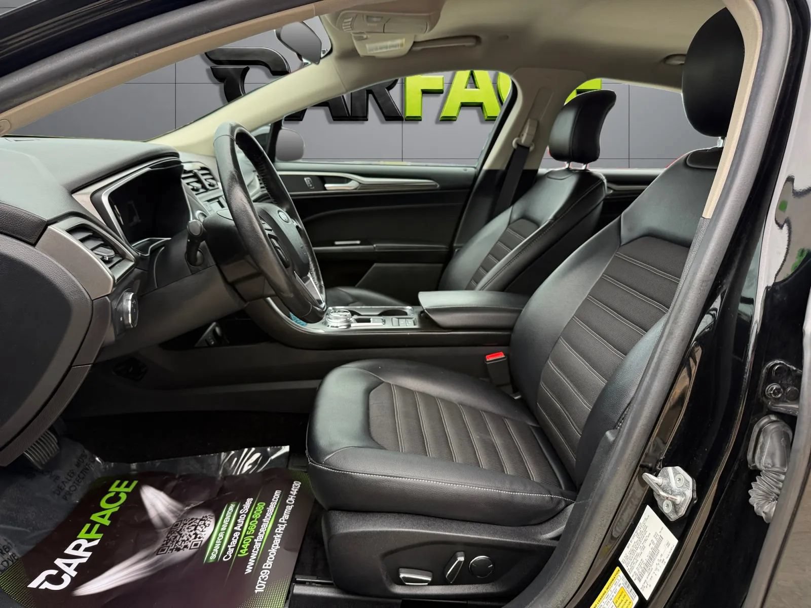 Used 2017 Ford Fusion SE w/ Equipment Group 601A FWD image 16