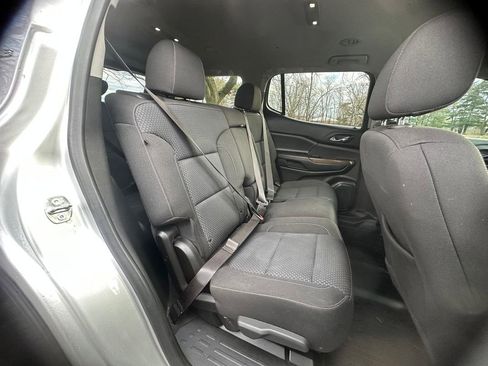 Used 2020 GMC Acadia SLE w/ Driver Convenience Package image 10