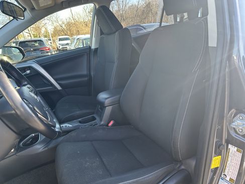 Used 2016 Toyota RAV4 XLE image 20