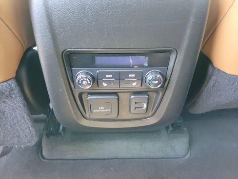 Used 2019 Buick Enclave Premium image 10