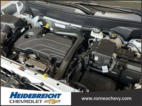 Certified 2023 Chevrolet Equinox RS w/ LPO, Floor Liner Package image 10