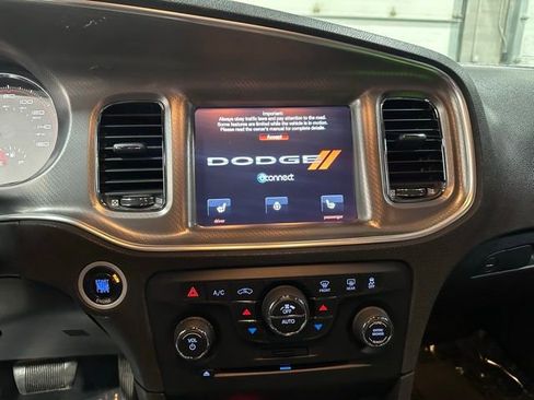 Used 2012 Dodge Charger R/T image 21