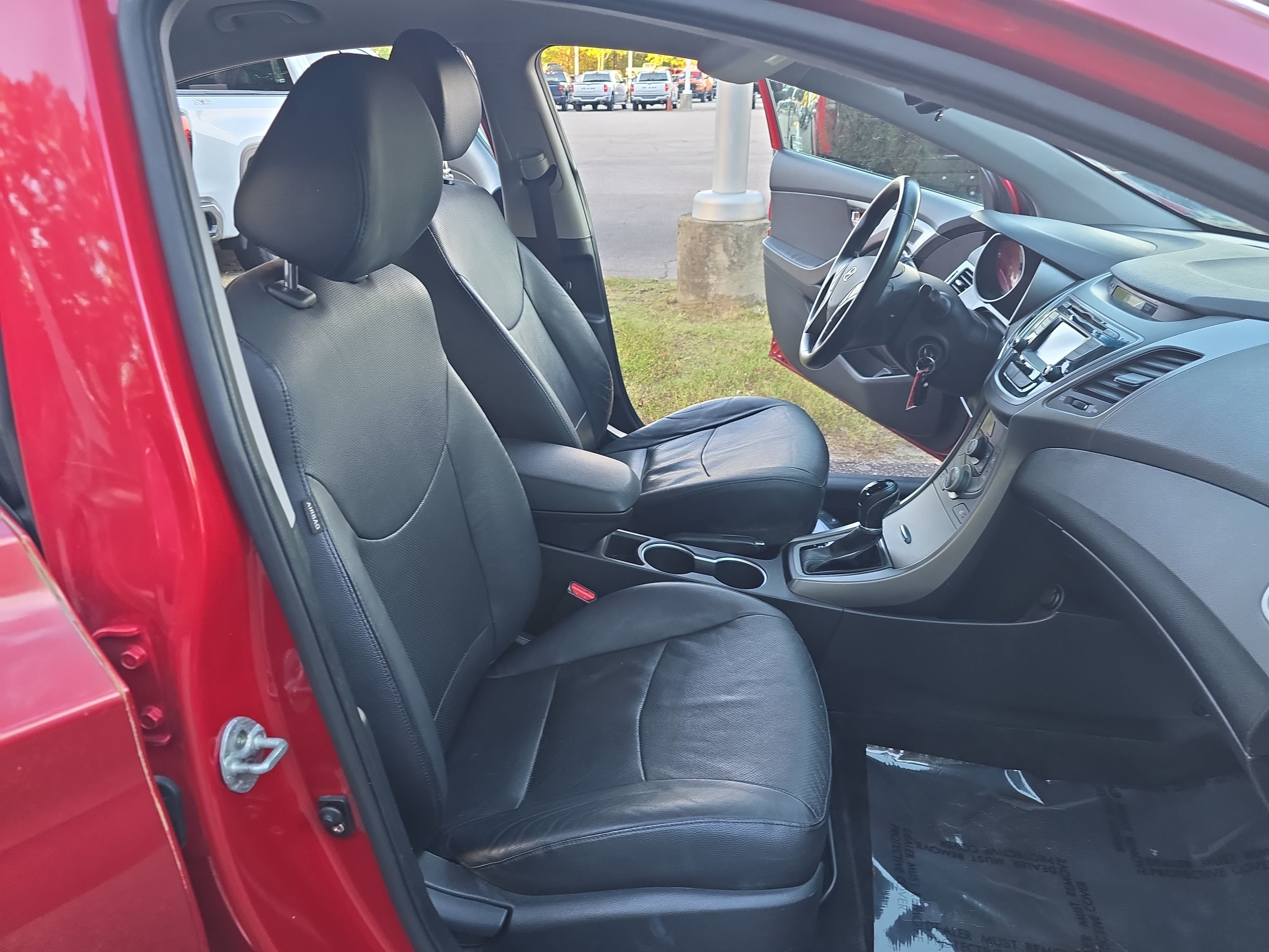 Used 2015 Hyundai Elantra Limited FWD image 10