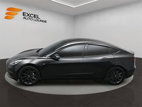 Used 2018 Tesla Model 3 Long Range image 32