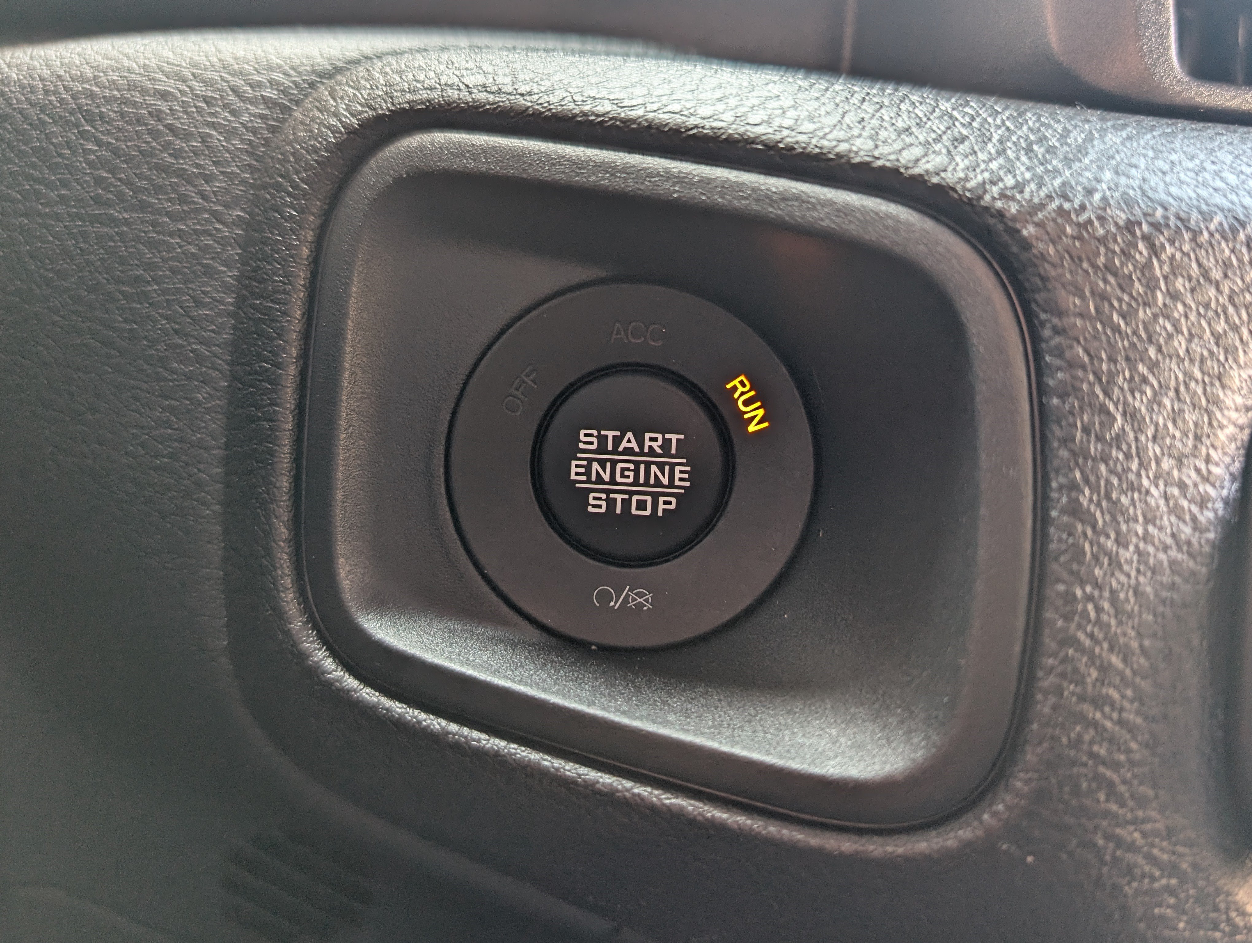 Used 2025 Jeep Gladiator Sport AWD/4WD image 30