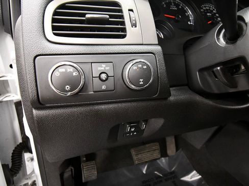 Used 2012 Chevrolet Silverado 2500 LTZ w/ LTZ Plus Package AWD/4WD image 17