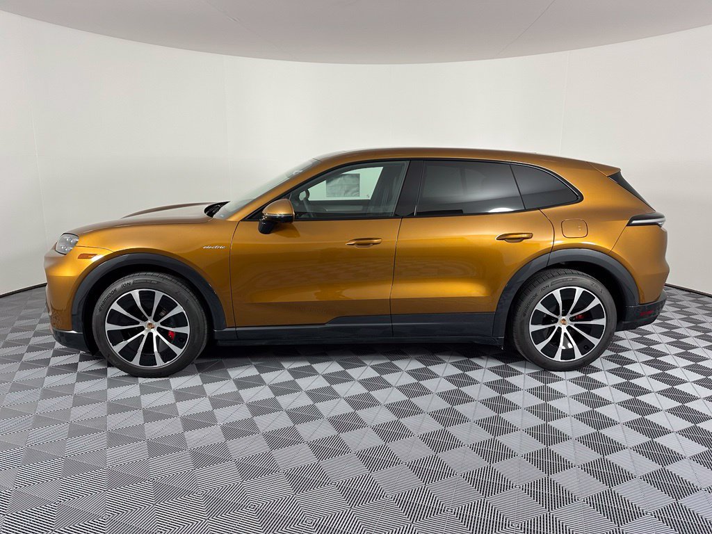 Used 2026 Porsche Cayenne S AWD/4WD image 2