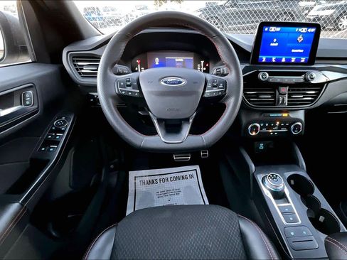 Certified 2023 Ford Escape ST-Line image 5