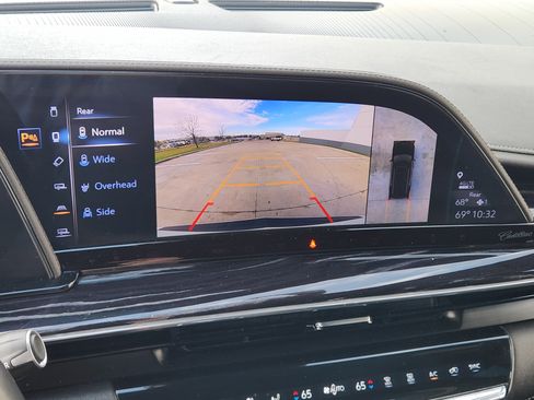 Used 2023 Cadillac Escalade ESV Sport w/ LPO, ONYX Package image 17