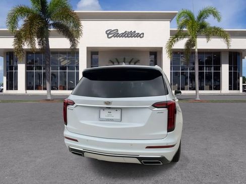 Certified 2024 Cadillac XT6 Premium Luxury FWD image 13