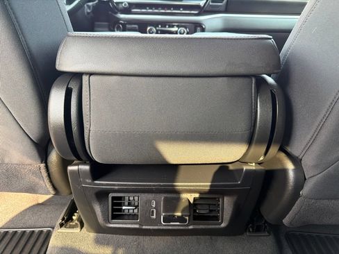 Used 2026 Chevrolet Silverado 2500 LT AWD/4WD image 12