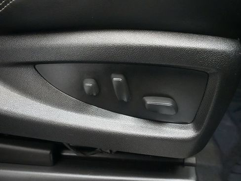 Used 2018 GMC Yukon Denali AWD/4WD image 37