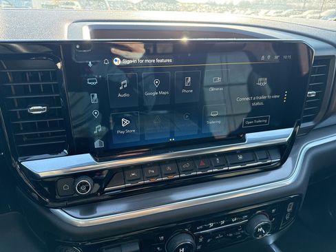 Used 2025 Chevrolet Silverado 1500 High Country w/ Technology Package image 9