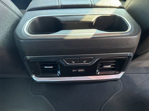 Used 2024 GMC Sierra 2500 SLT w/ SLT Premium Package image 34