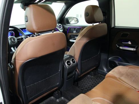 Certified 2024 Mercedes-Benz GLB 250 4MATIC image 28