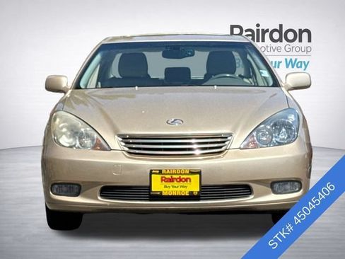 Used 2004 Lexus ES 330 FWD image 2