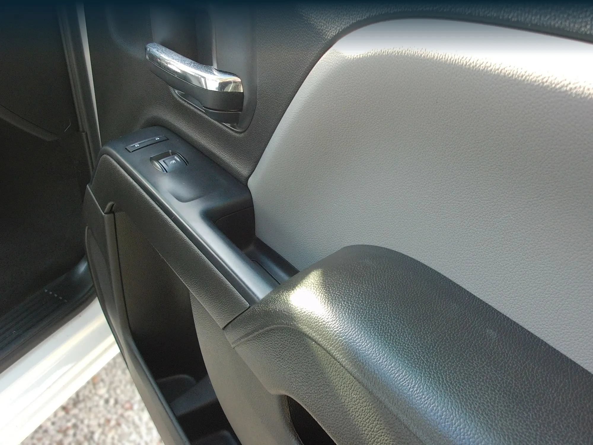 Used 2019 Chevrolet Silverado 1500 Custom w/ Custom Convenience Package AWD/4WD image 34