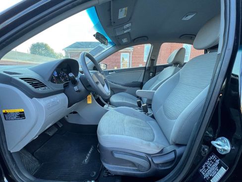 Used 2015 Hyundai Accent GLS image 12