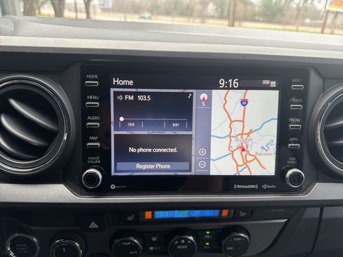 Used 2020 Toyota Tacoma TRD Off-Road w/ Technology Package image 36