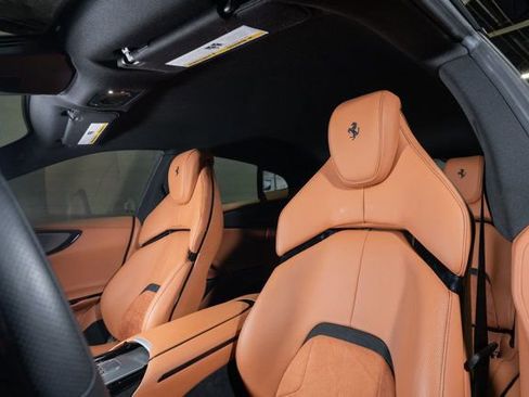 Used 2023 Ferrari Purosangue image 22