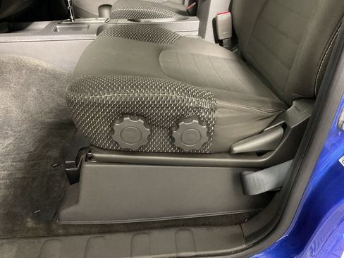 Used 2015 Nissan Xterra PRO-4X AWD/4WD image 22