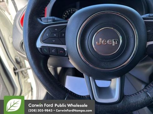 Used 2015 Jeep Renegade Trailhawk w/ Premium Leather Group AWD/4WD image 16