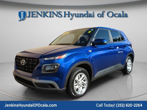 Certified 2023 Hyundai Venue SE w/ Cargo Package image 7