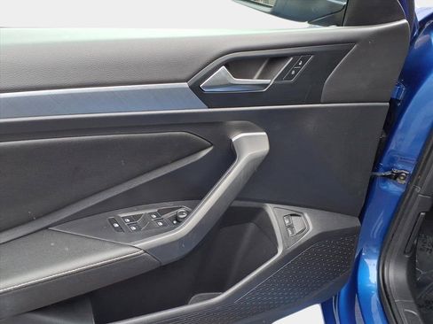 Used 2022 Volkswagen Jetta SE w/ Panoramic Sunroof Package image 7