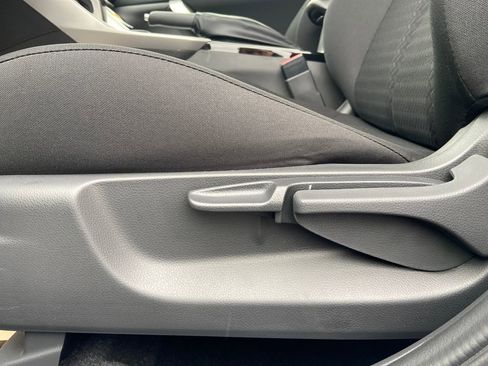 New 2026 Mitsubishi Eclipse Cross ES image 12