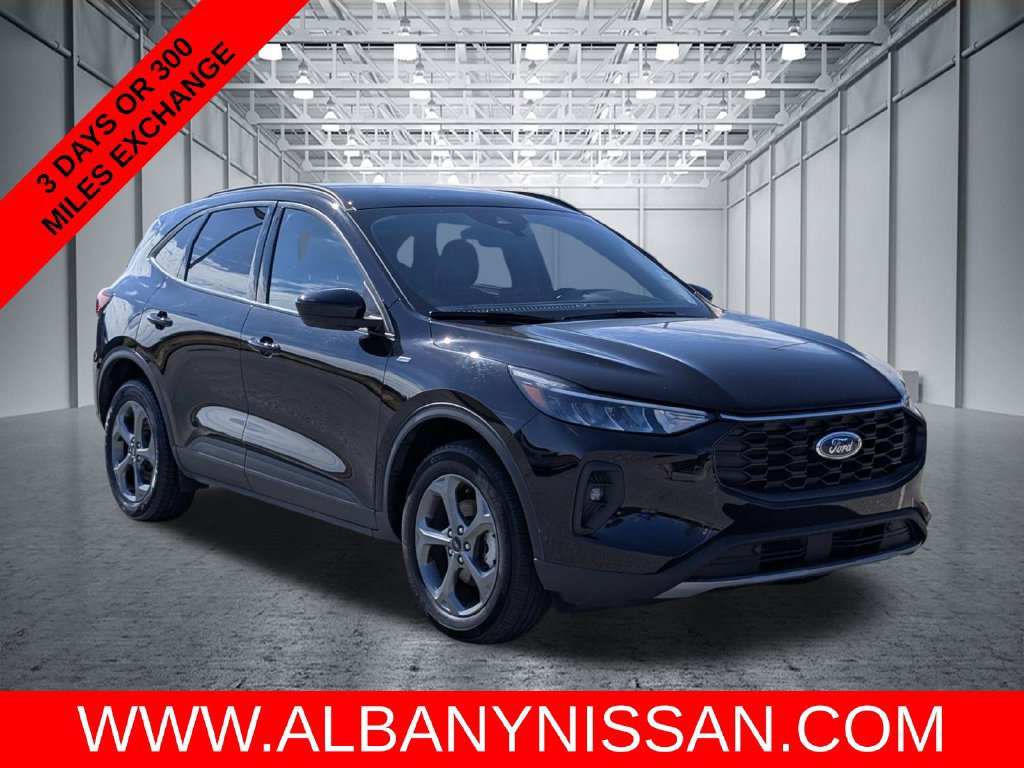 Used 2025 Ford Escape ST-Line Select AWD/4WD image 1