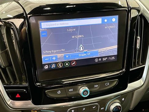 Used 2023 Chevrolet Traverse Premier AWD/4WD image 13