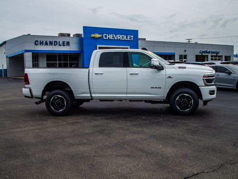 Used 2026 RAM 2500 Laramie AWD/4WD image 8