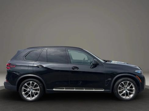 Used 2024 BMW X5 xDrive40i w/ Premium Package AWD/4WD image 6