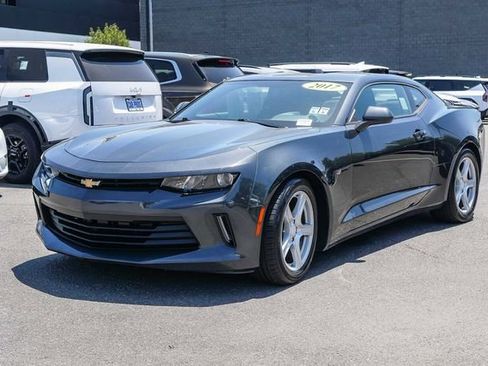Used 2017 Chevrolet Camaro LS RWD image 4
