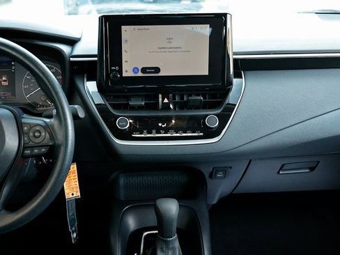 Used 2024 Toyota Corolla LE image 27